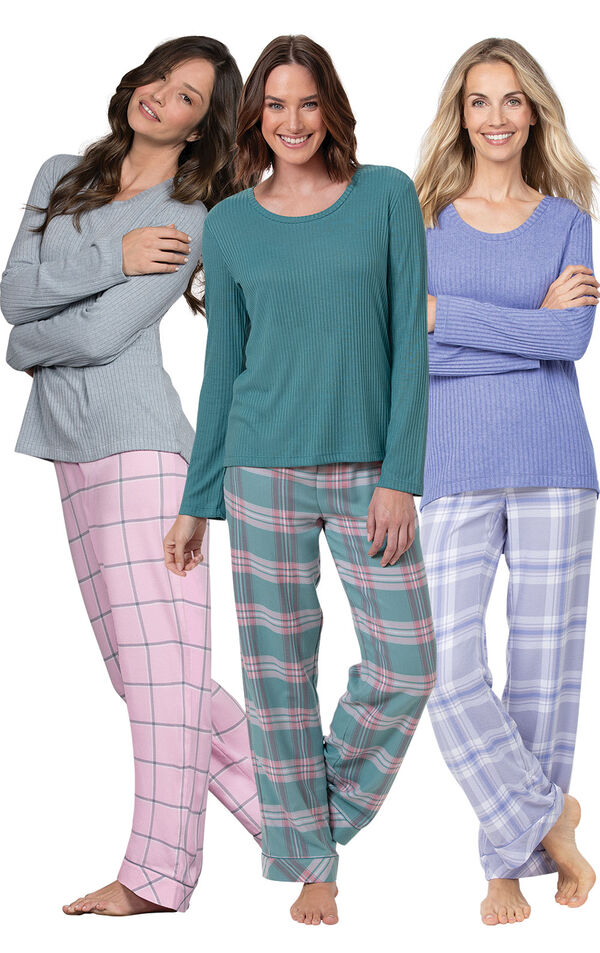 World's Softest Flannel Pullover Pajamas Ultimate Gift Set image number 0