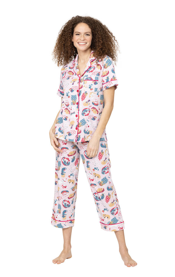 Short-Sleeve Printed Boyfriend Capri Pajamas image number 0