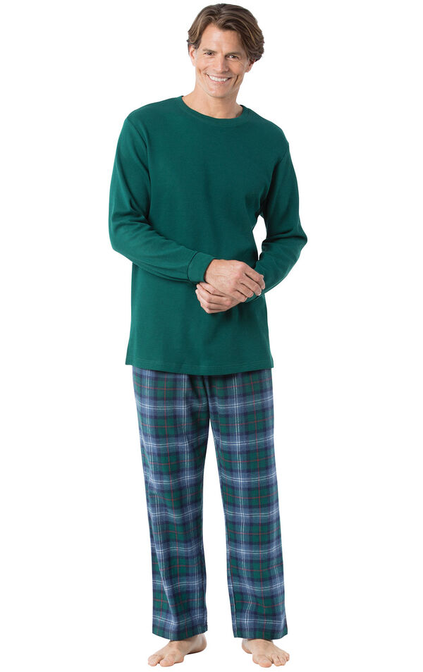 Model wearing Green and Blue Plaid Thermal-Top PJ for Men image number 0