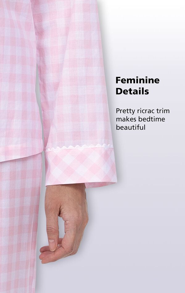 Feminine Details - Pretty ricrac trim makes bedtime beautiful image number 3
