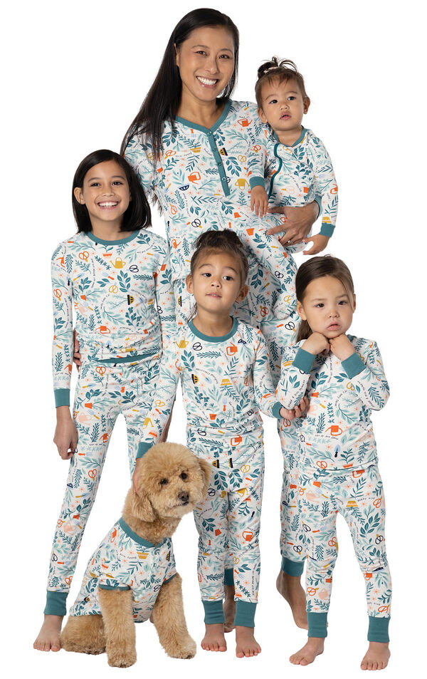 Garden Party Family Pajamas image number 0