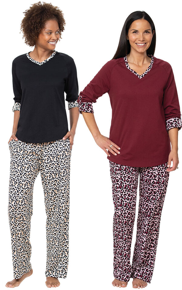 Luxurious Leopard Print Pajama Gift Set image number 0