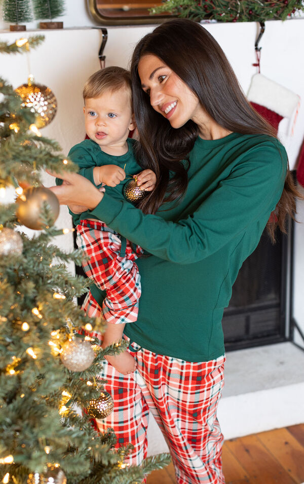 Modern Plaid Matching Family Set - Evergreen image number 4