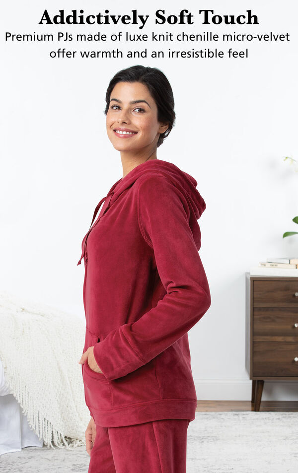 Addictively Soft Touch - premium PJs made of luxe knit chenille micro-velvet offer warmth and an irresistable feel