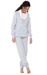 Model wearing Light Blue Print Roll-neck Pajama Set for Women image number 1