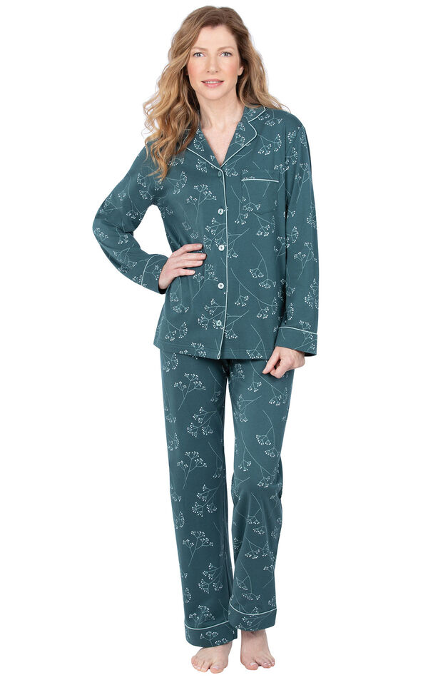 Model wearing Dark Green Floral Print Button-Front PJ for Women image number 0