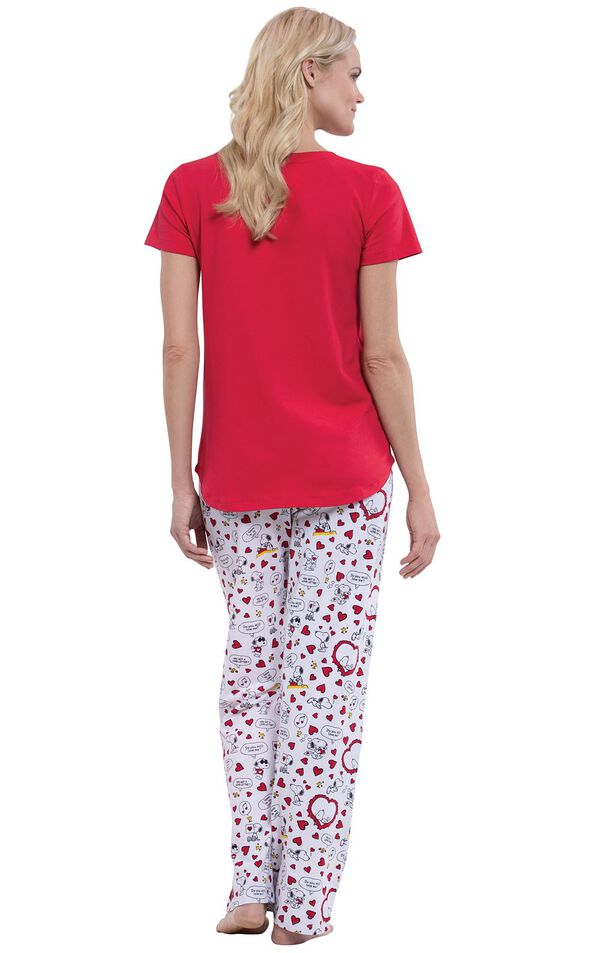 Model wearing Snoopy Heart Print PJ for Women, facing away from the camera image number 1