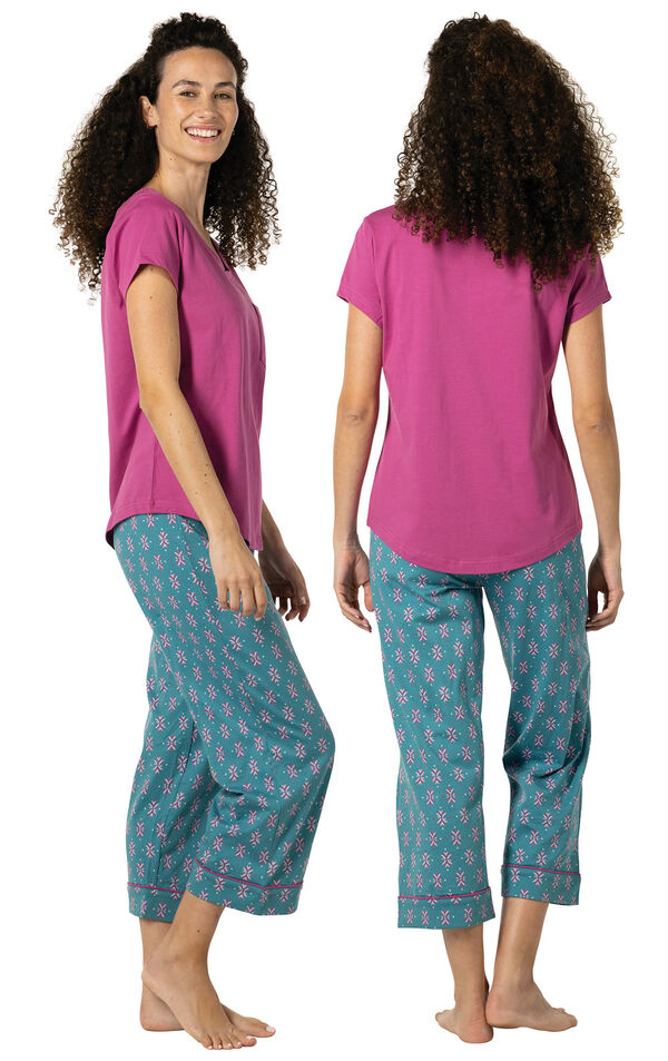 Pocket Tee Capri Pajamas image number 2