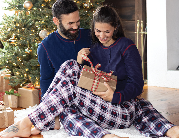 Click to view all matching couples pajama sets